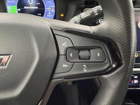 Used 2023 Chevrolet Bolt EUV LT image 32