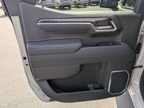 New 2026 GMC Sierra 1500 SLE image 27