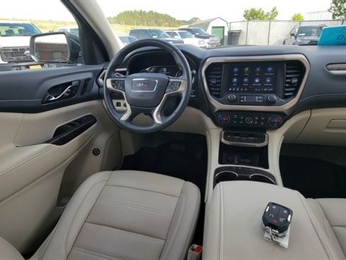 Used 2023 GMC Acadia Denali w/ Denali Ultimate Package AWD/4WD image 6