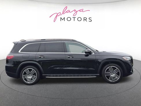 Used 2024 Mercedes-Benz GLS 450 4MATIC image 4