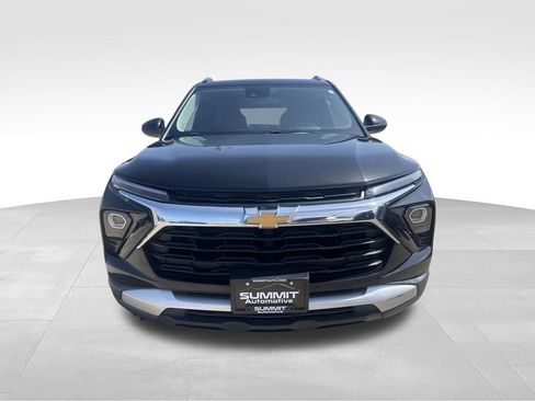 Used 2025 Chevrolet TrailBlazer LT AWD/4WD image 23