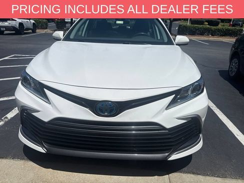 Used 2023 Toyota Camry LE FWD image 2