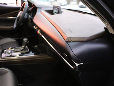 Certified 2025 MAZDA CX-30 AWD 2.5 S w/ Premium Package image 8