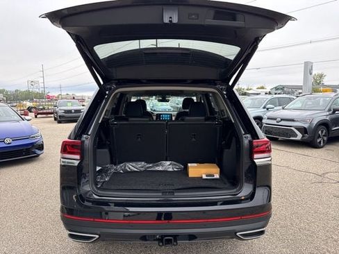 New 2026 Volkswagen Atlas SE image 19
