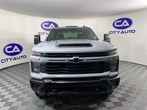 Used 2024 Chevrolet Silverado 2500 Custom w/ Custom Value Package AWD/4WD image 7