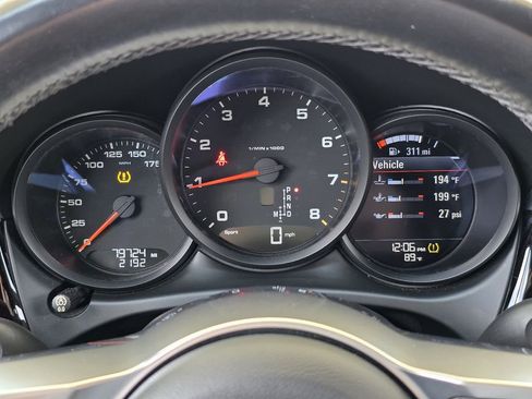 Used 2019 Porsche Macan image 13