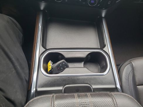 Used 2024 Chevrolet Silverado 3500 High Country w/ High Country Premium Package image 20