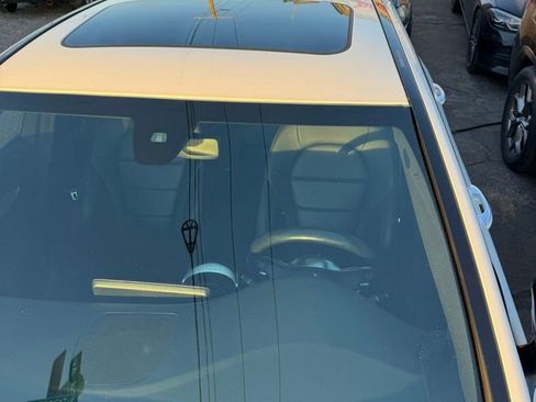 Used 2019 Mercedes-Benz C 300 4MATIC Sedan image 4