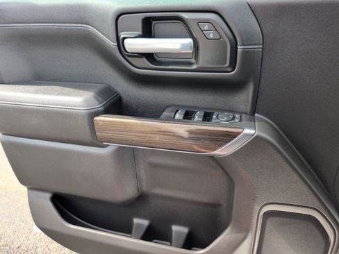 Used 2021 Chevrolet Silverado 1500 LT image 15