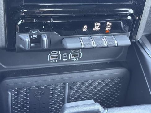 Used 2026 RAM 1500 Big Horn AWD/4WD image 33