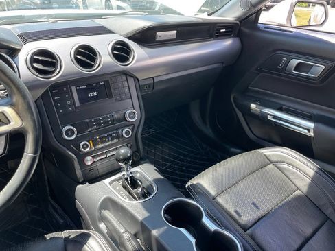 Used 2021 Ford Mustang GT RWD image 8