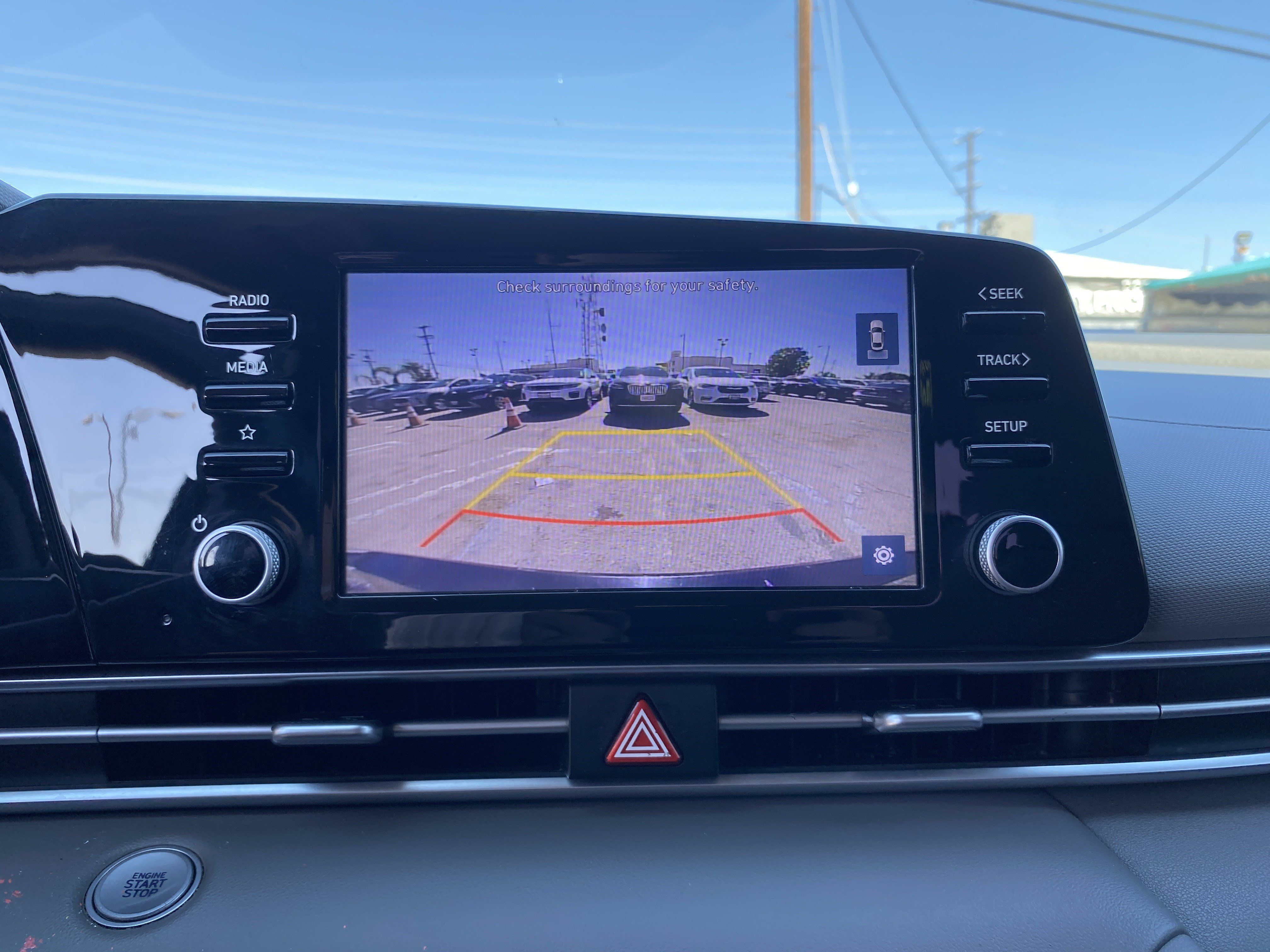 Used 2022 Hyundai Elantra SEL w/ Convenience Package FWD image 14