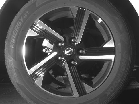 Used 2025 Nissan Sentra SV FWD image 15