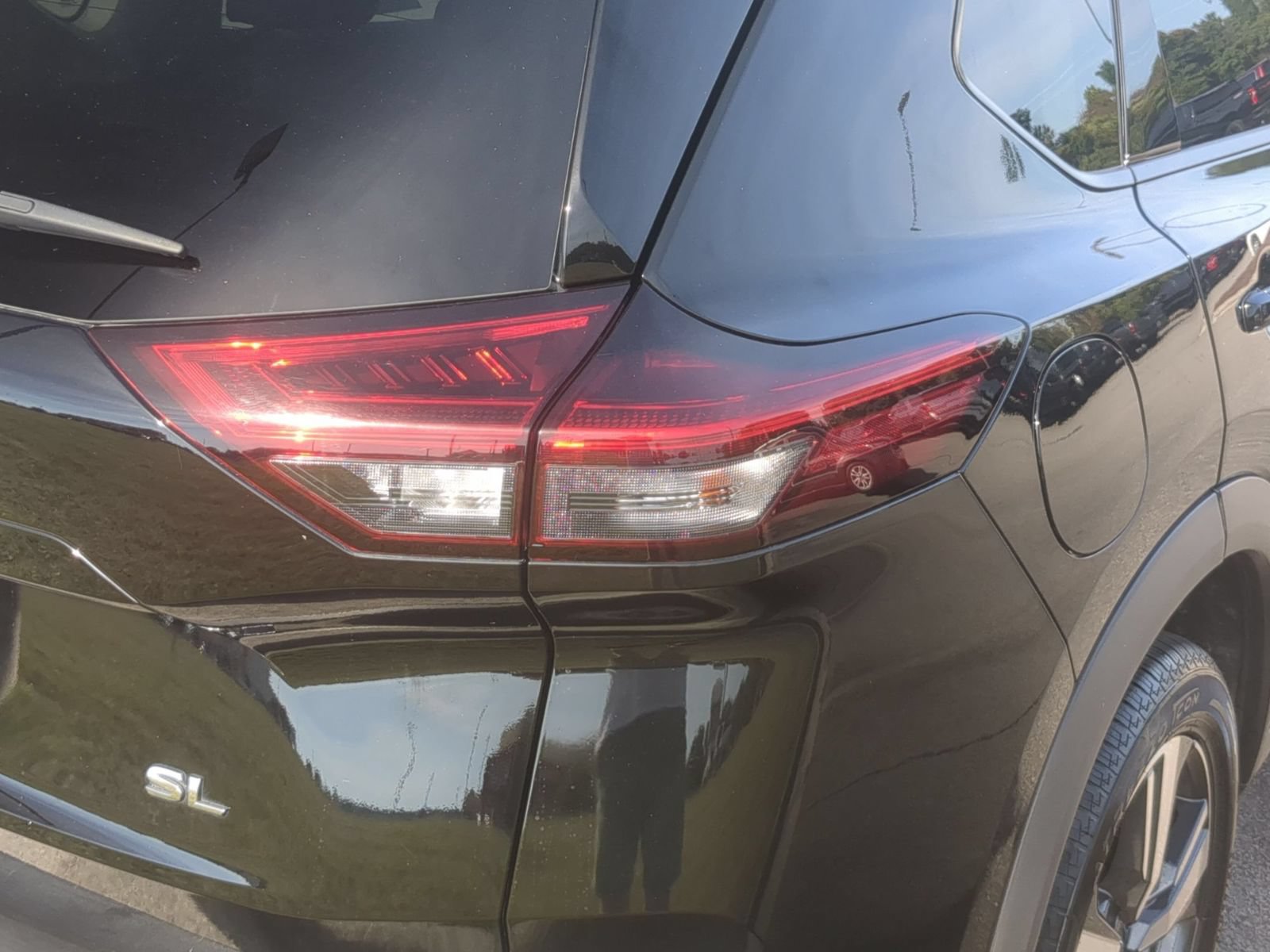 Used 2023 Nissan Rogue SL w/ SL Premium Package FWD image 34