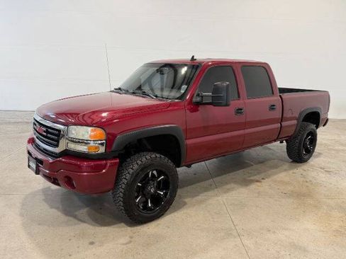 Used 2007 GMC Sierra 2500 SLE w/ Heavy-Duty Power Package AWD/4WD image 2