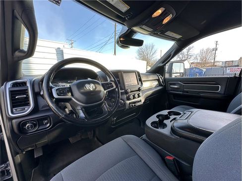 Used 2023 RAM 2500 Big Horn w/ Level 1 Equipment Group image 14