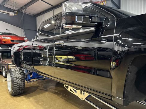 Used 2015 Chevrolet Silverado 2500 LTZ w/ Duramax Plus Package AWD/4WD image 29