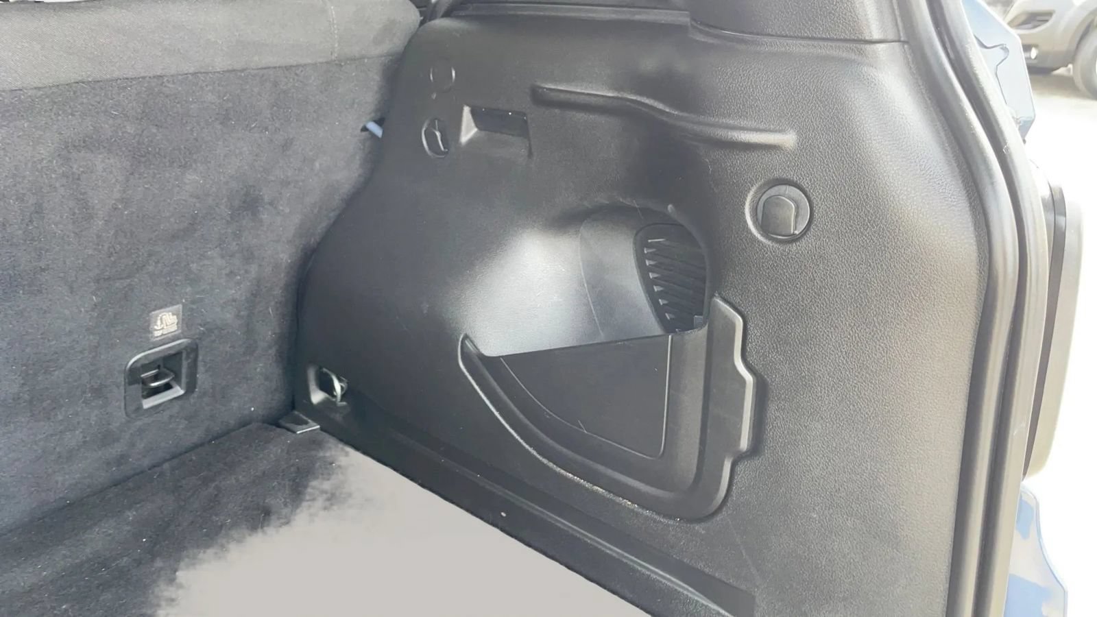 Used 2022 Jeep Renegade Latitude AWD/4WD image 39