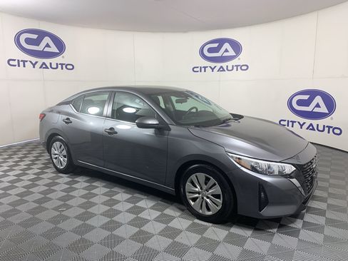 Used 2024 Nissan Sentra S FWD image 1