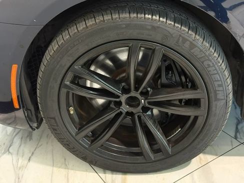 Used 2017 BMW 750i xDrive AWD/4WD image 32