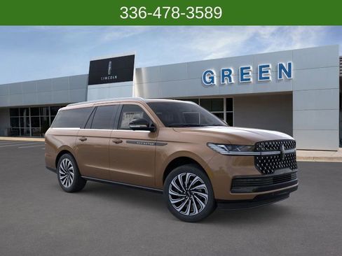 New 2026 Lincoln Navigator L Black Label AWD/4WD image 7