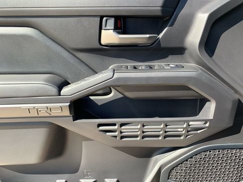 Used 2024 Toyota Tacoma 4x4 Double Cab Hybrid image 11