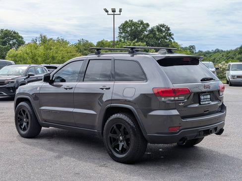 Used 2017 Jeep Grand Cherokee Trailhawk w/ Trailhawk Luxury Group AWD/4WD image 7