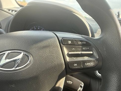 Used 2019 Hyundai Kona SE AWD/4WD image 14