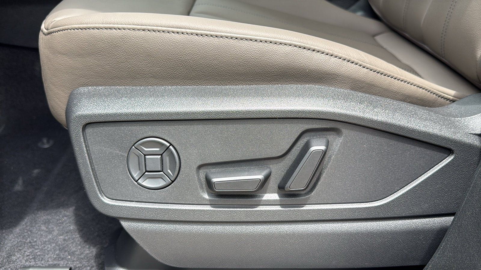 New 2026 Audi Q5 Premium Plus AWD/4WD image 11