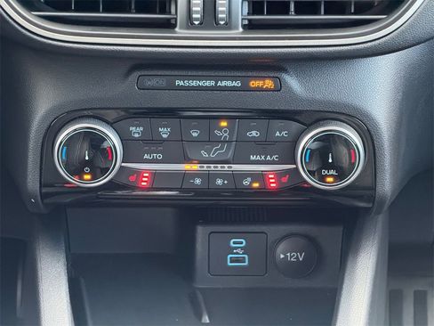 Used 2022 Ford Escape SEL w/ Technology Package image 29