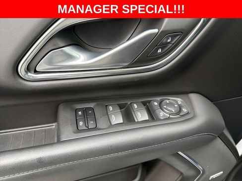 Used 2022 Chevrolet Tahoe Z71 w/ Z71 Off-Road Package AWD/4WD image 39