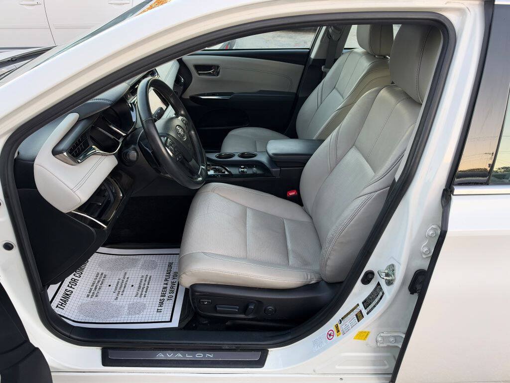 Used 2014 Toyota Avalon Limited FWD image 12