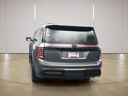 Certified 2025 Nissan Armada PRO-4X AWD/4WD image 6