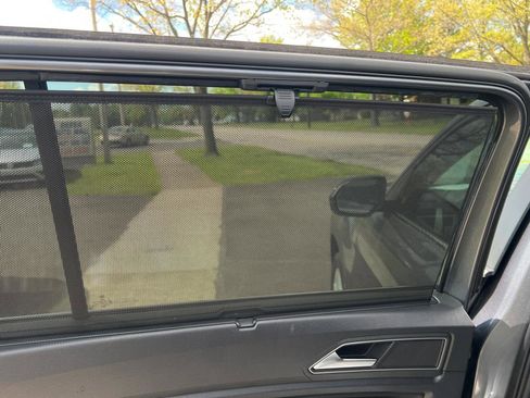 Used 2019 Volkswagen Atlas SE w/ Towing Package AWD/4WD image 38