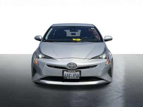 Used 2017 Toyota Prius Two w/ Prius Two Safety Plus Package image 3