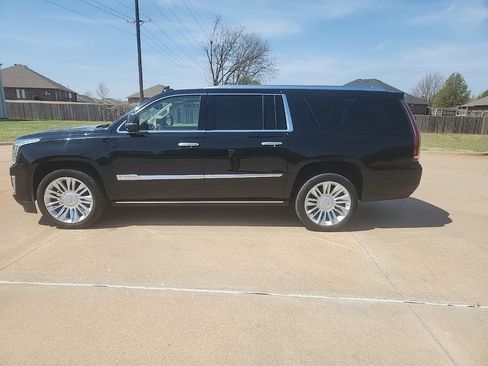 Used 2016 Cadillac Escalade ESV Platinum image 7