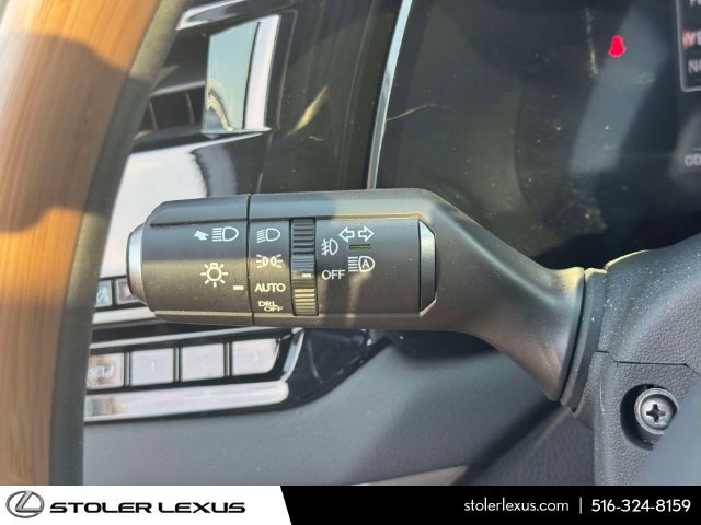 Used 2024 Lexus RX 350 Premium w/ Accessory Package (P1) AWD/4WD image 28
