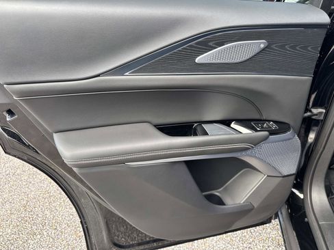 New 2025 Cadillac Lyriq Luxury image 13