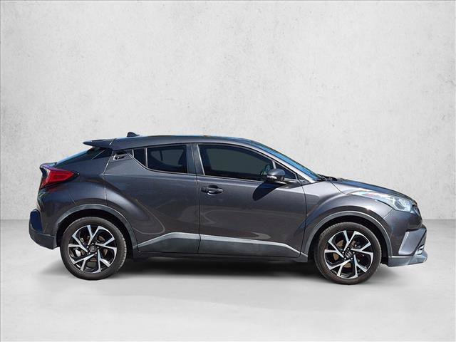 Used 2018 Toyota C-HR XLE FWD image 4