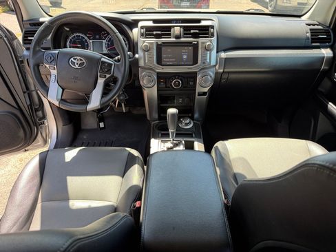 Used 2015 Toyota 4Runner SR5 Premium AWD/4WD image 19