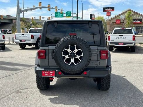 Used 2022 Jeep Wrangler Unlimited Rubicon w/ LED Lighting Group AWD/4WD image 6