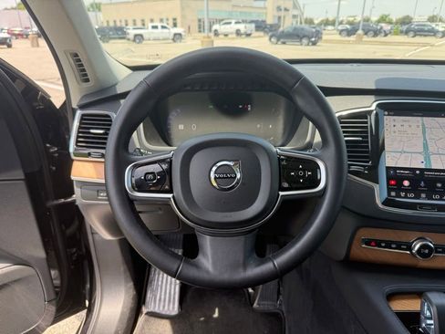 Used 2024 Volvo XC90 B6 Plus AWD/4WD image 20