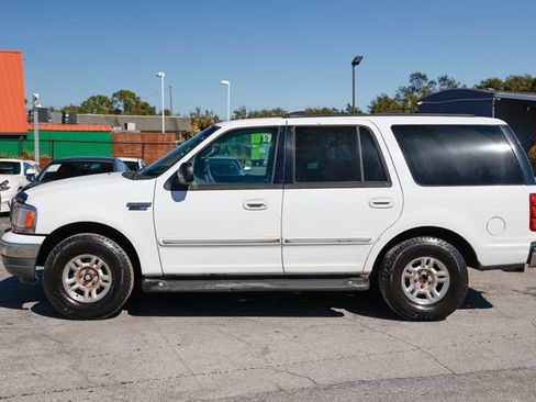 Used 2002 Ford Expedition XLT image 8