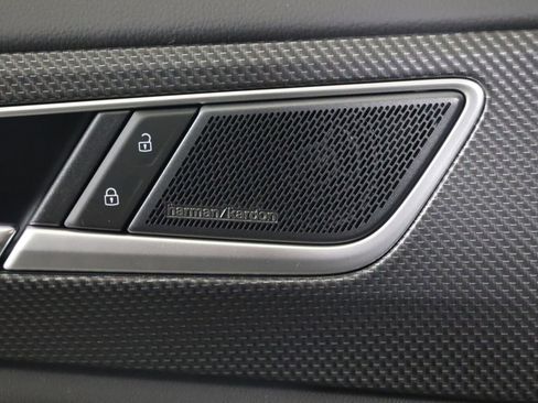 Used 2025 Volkswagen Atlas Cross Sport SEL Premium R-Line image 17