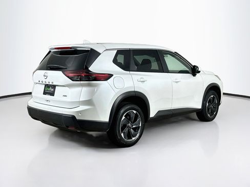 Used 2025 Nissan Rogue SV AWD/4WD image 9