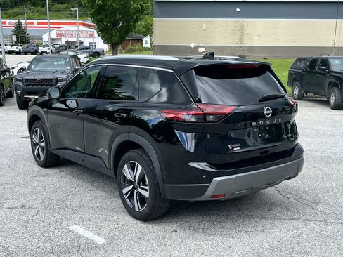 Used 2026 Nissan Rogue SL AWD/4WD image 5