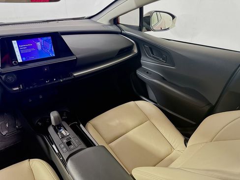 Used 2025 Toyota Prius LE image 22