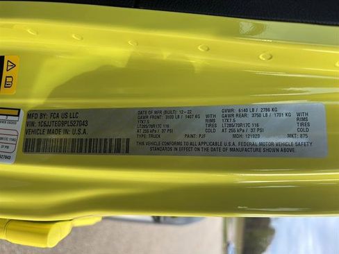 Used 2023 Jeep Gladiator Mojave w/ Cold Weather Group image 21