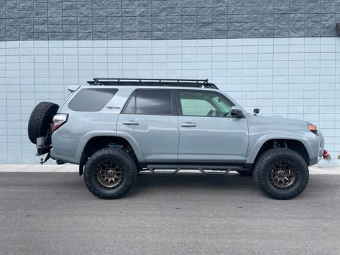 Used 2017 Toyota 4Runner TRD Pro image 2
