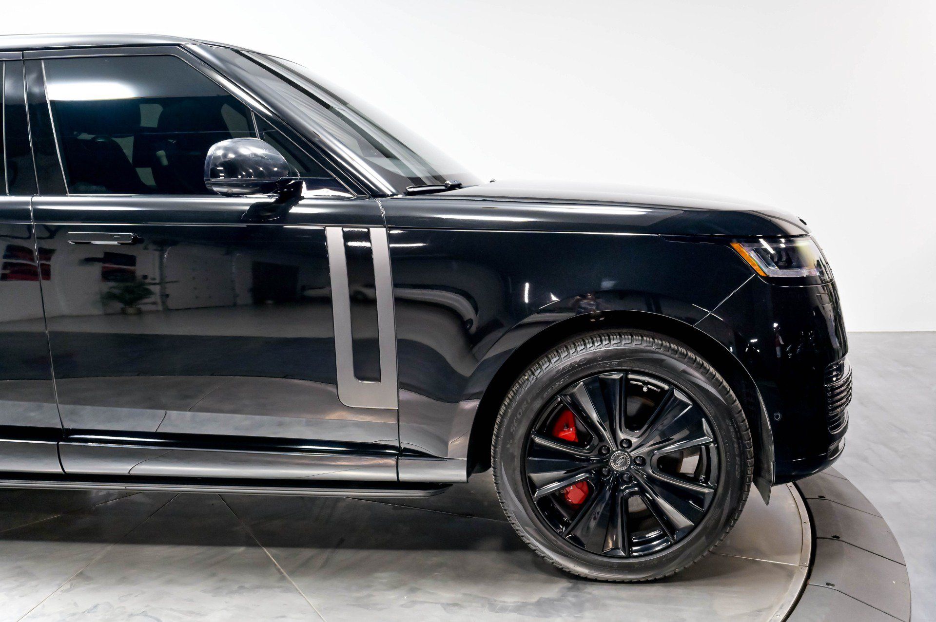Used 2023 Land Rover Range Rover LWB SV Autobiography AWD/4WD image 23